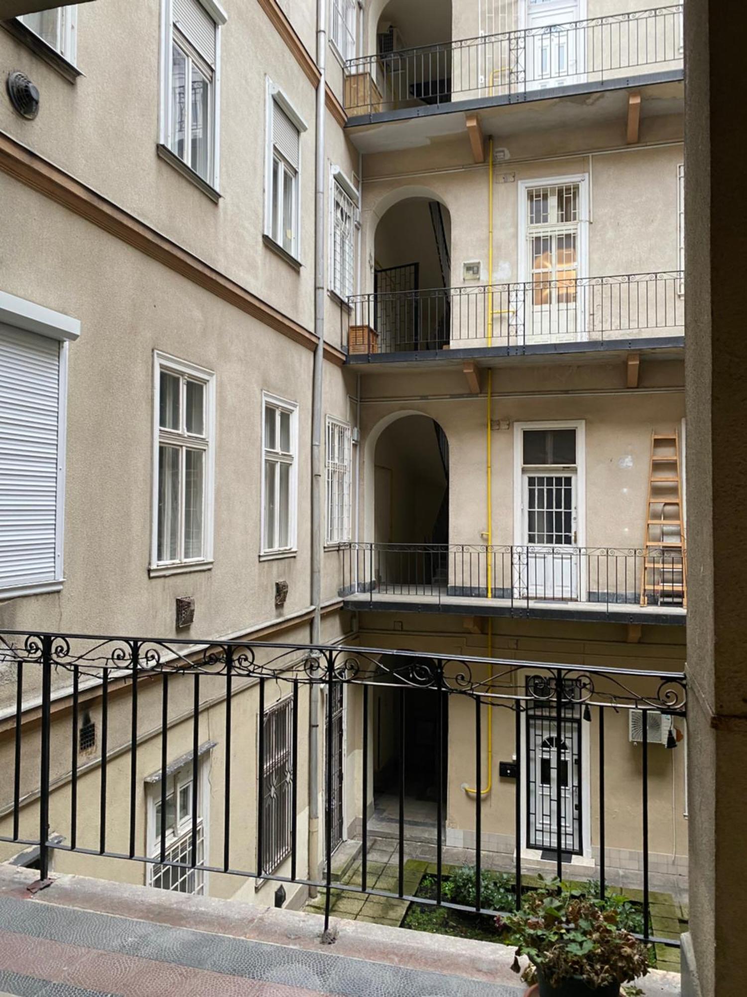 Dembinszky Utca Apartment *